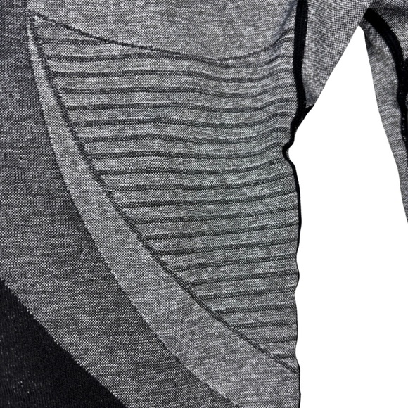 Engineered Life Activewear Set - Picture 12 of 13